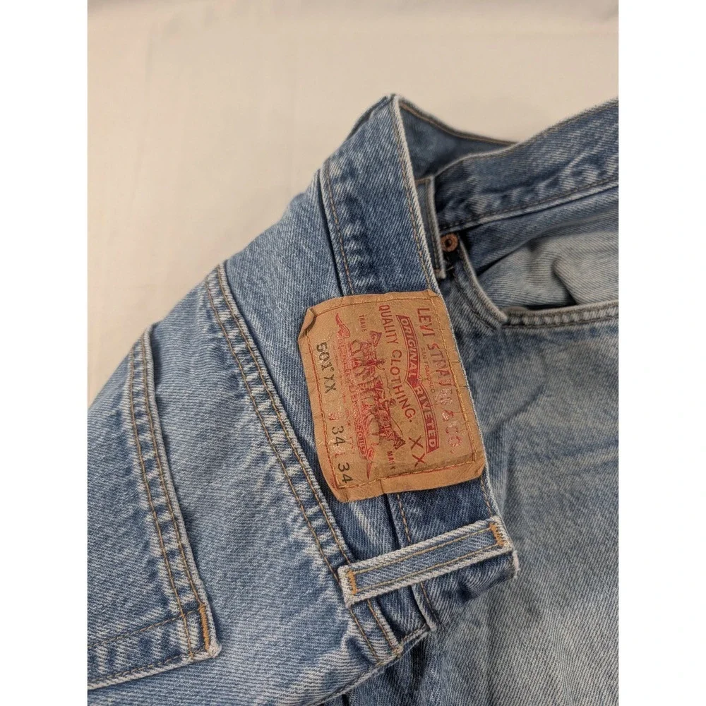 Levis discoloration wear